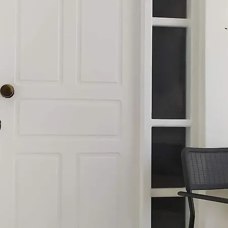 Apartment House Near The 1 *