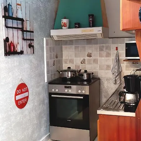 House Near The 1 *